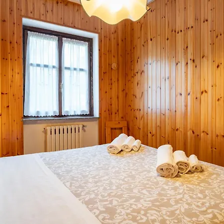 Hidden Garden Cremeno